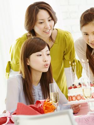 金沢に行くなら金箔貼りの体験がおすすめ